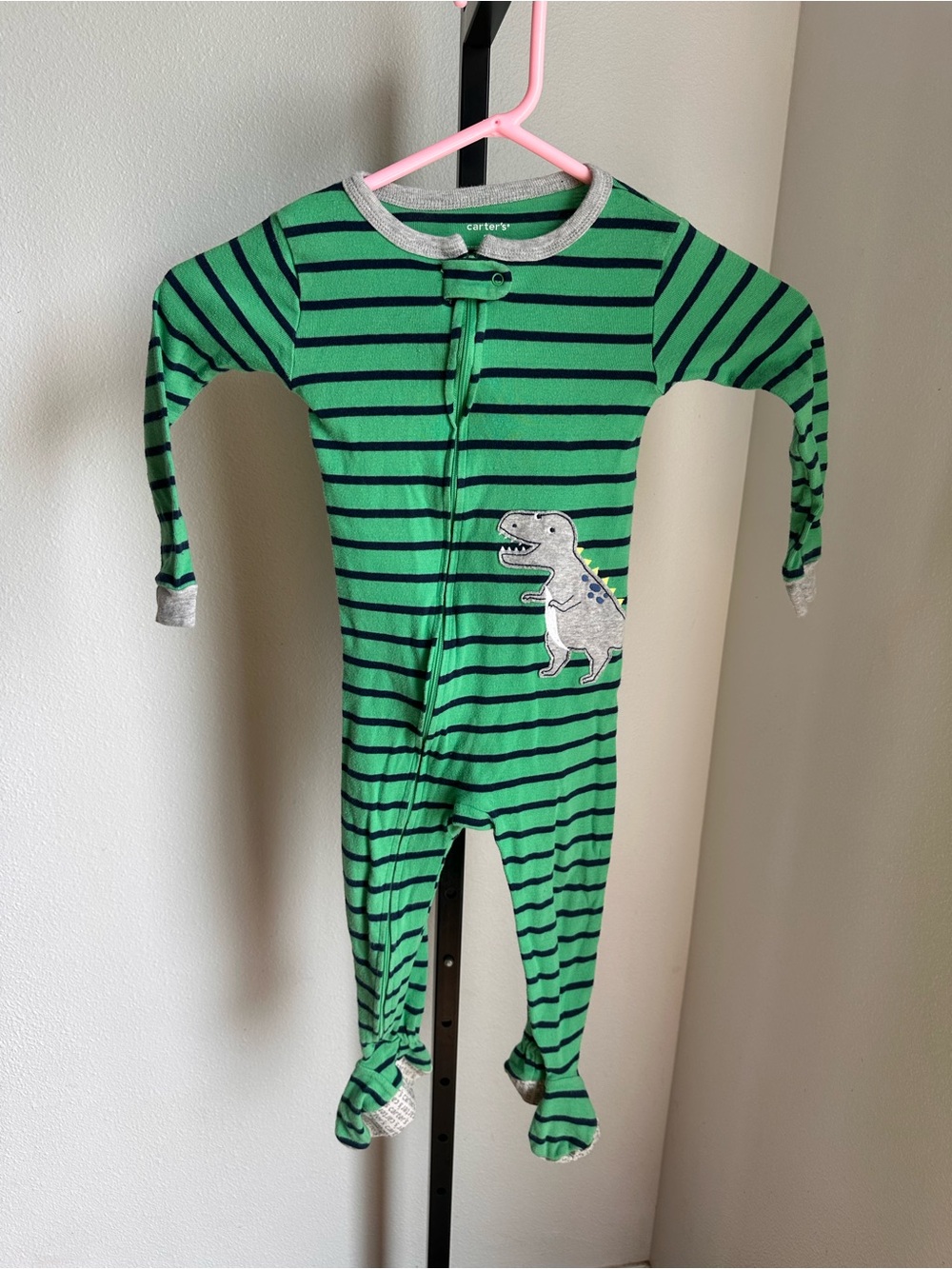 Carters 3T dinosaur footies